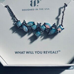 BOMB PARTY NECKLACE "CALL IT LOVE"